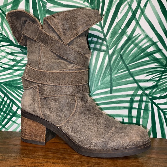 Felmini Distressed Brown Suede Leather Tanker Strap Ankle Boots Women’s 39/8.5-9 - Picture 7 of 10